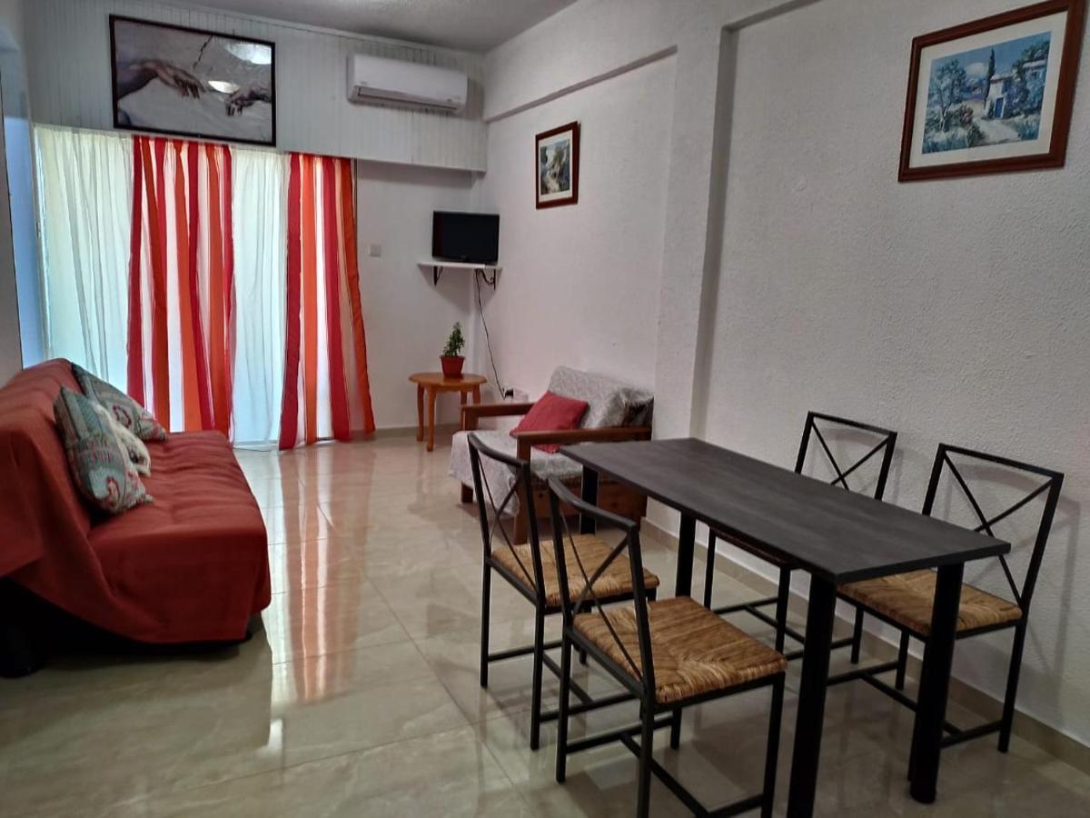 1 Bedroom Apartment Larnaca Exterior photo