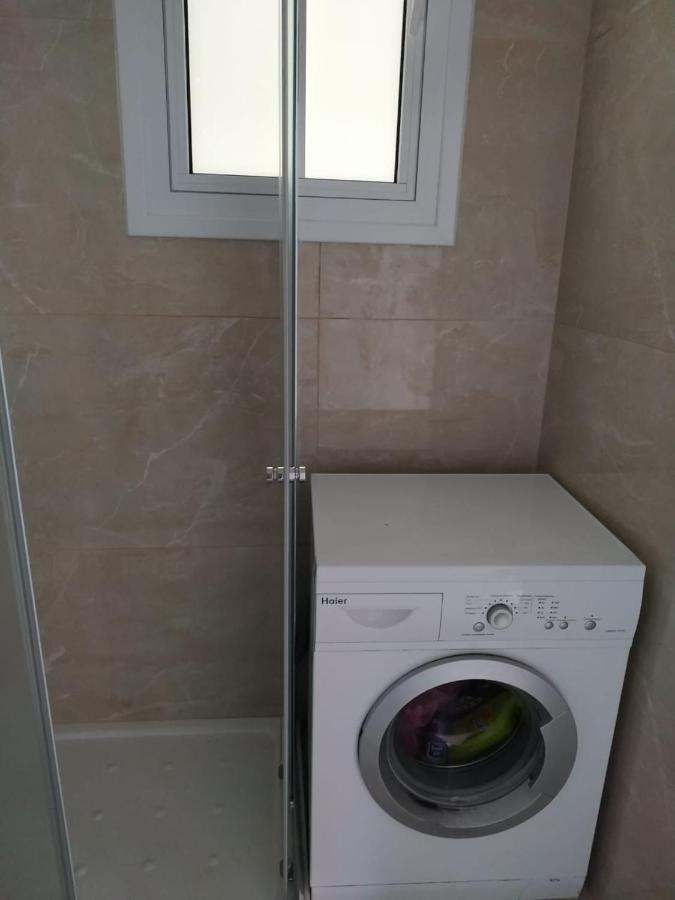 1 Bedroom Apartment Larnaca Exterior photo
